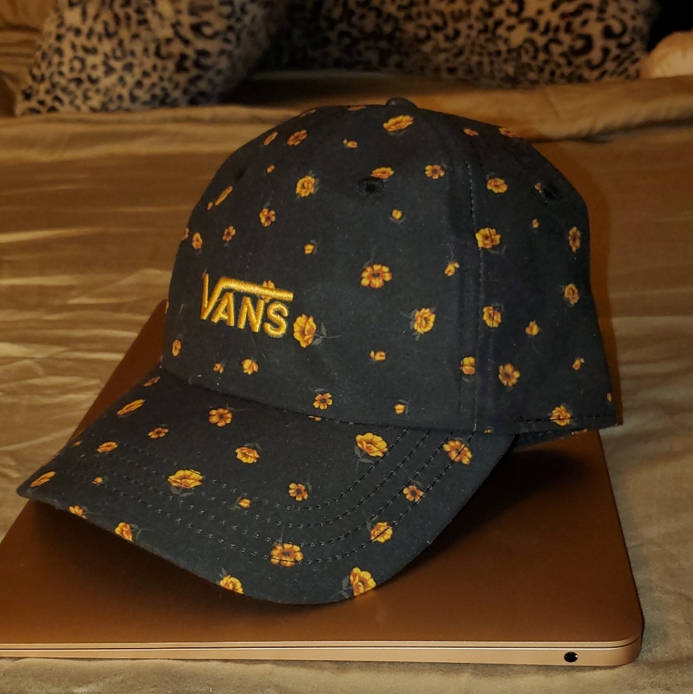 Vans black with yellow flowers 🌼
